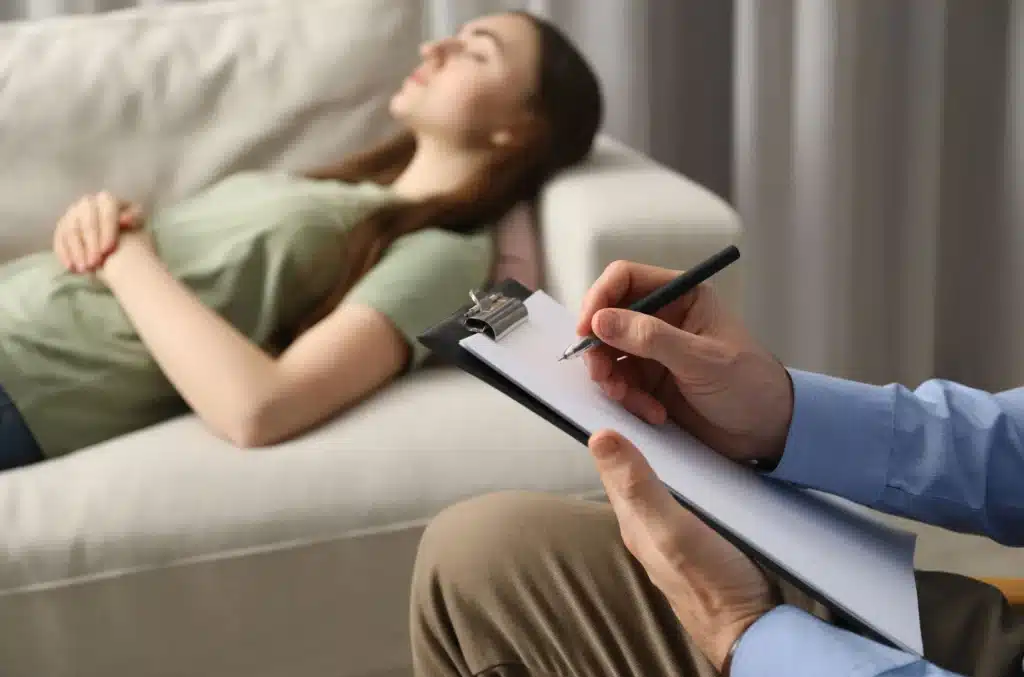 Psychotherapy vs Psychoanalysis: The Differences Psychotherapy vs psychoanalysis